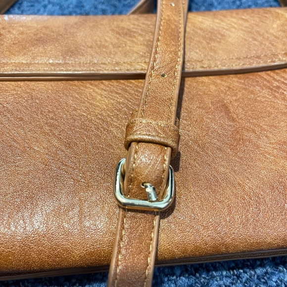 Urban Expressions Certified Vegan purse - Picture 3 of 10